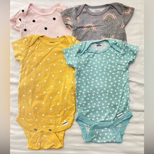 Gerber onesie/ 0-3 months/ multi-color/ 100% cotton